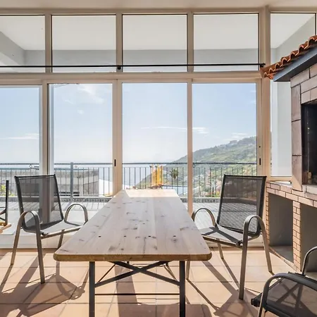 Casa Grata Сasa de vacaciones Arco da Calheta (Madeira)